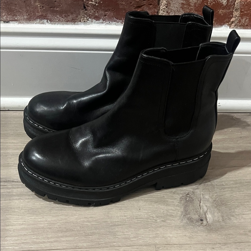 Marc Fisher Black Leather Ankle Boots - Picture 3 of 6